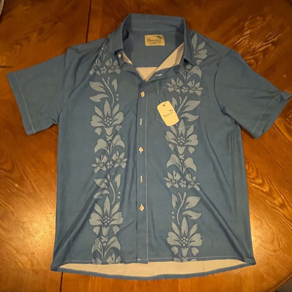 Rayaura Mens Hawaiian Button Up Collared Shirt: New W/Defect, See Picture Size M